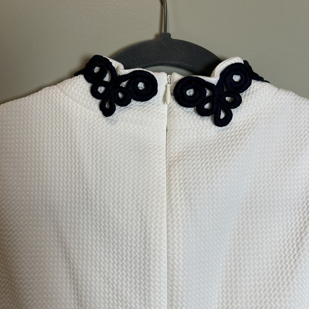Vince Camuto Knee Length Shift Dress Size 6 White Sleeveless Back Zip High Neck - Picture 7 of 9